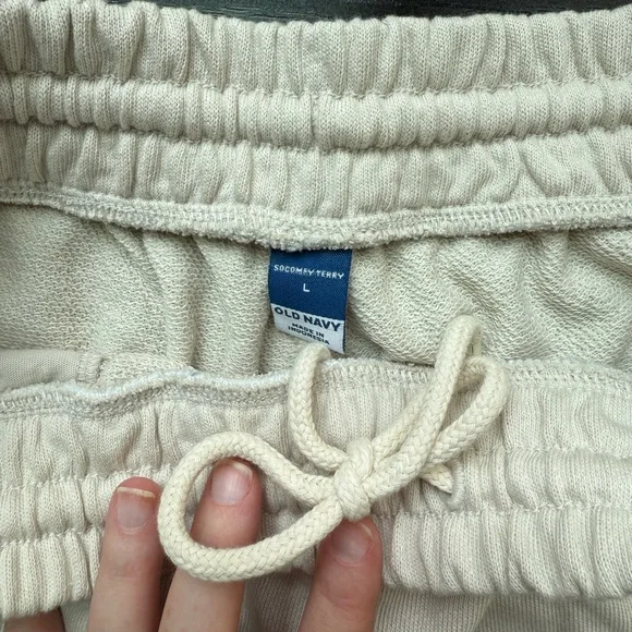 🧸 NWT! 🧸 Old Navy Extra High Waisted SoComfy Sweat Shorts! - Picture 3 of 9